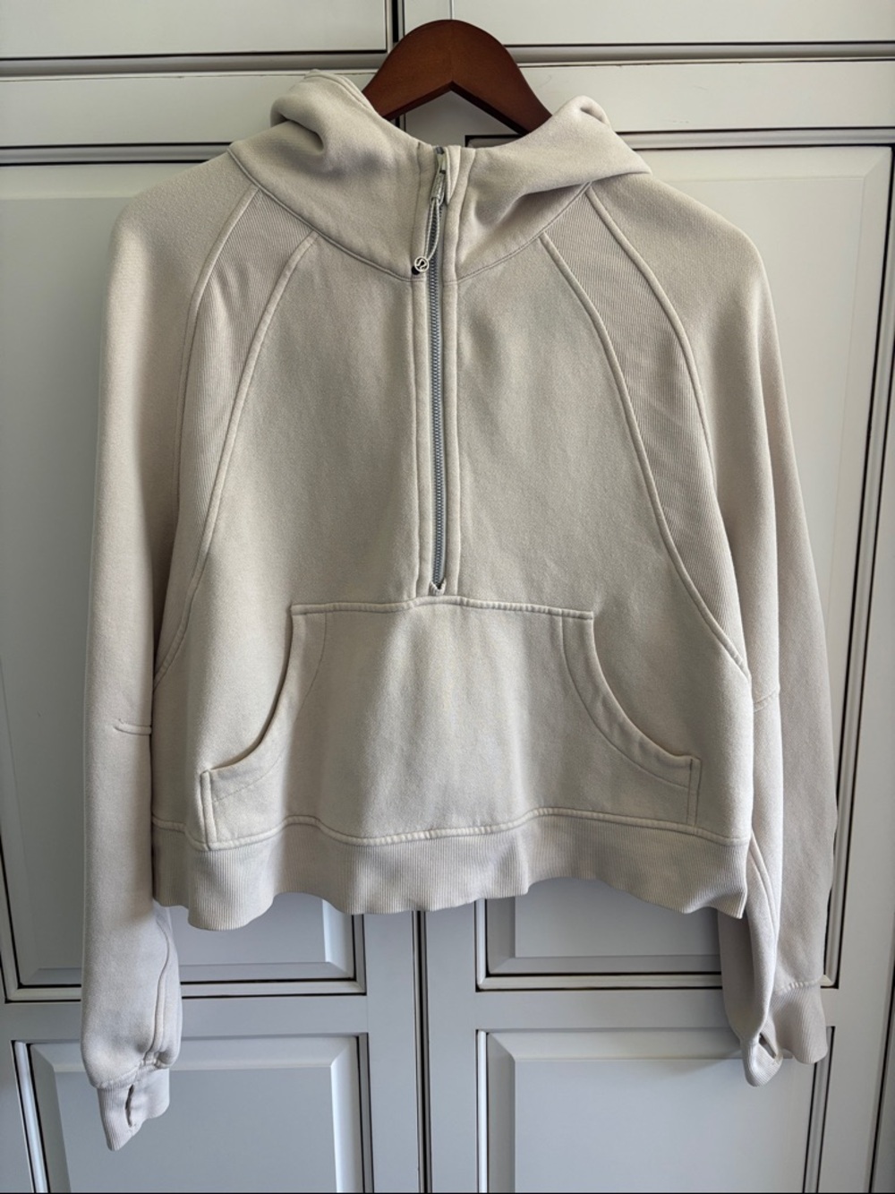 Lululemon Scuba Hoodie Cropped 1/2 Zip Beige Tan Pullover Women’s Medium Large
